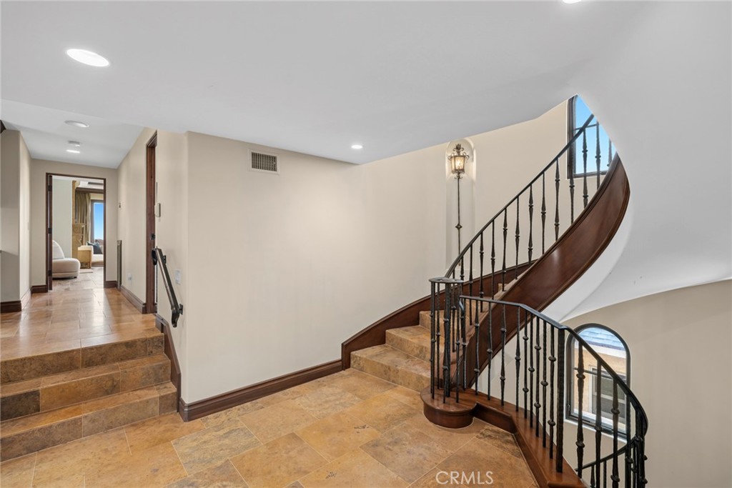 1414 W Oceanfront