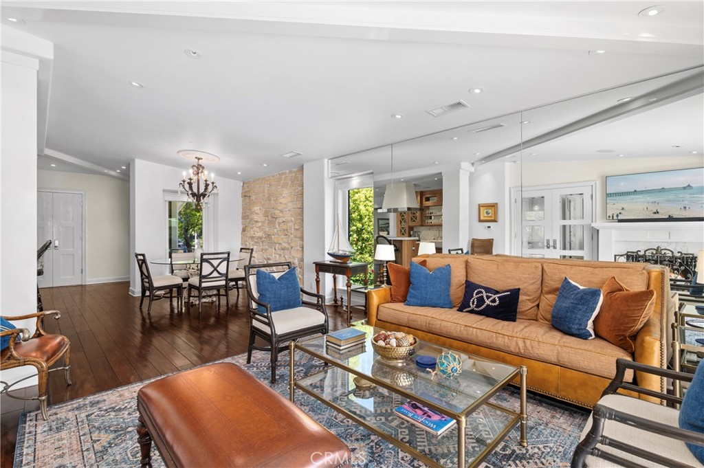 1030 Bayside Cove 702