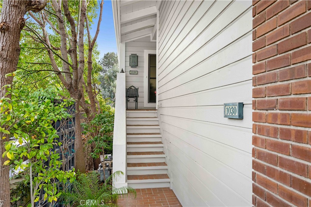 1030 Bayside Cove 702