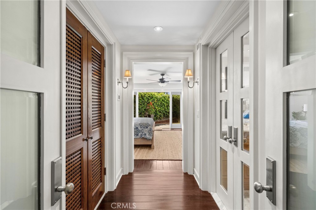 1030 Bayside Cove 702