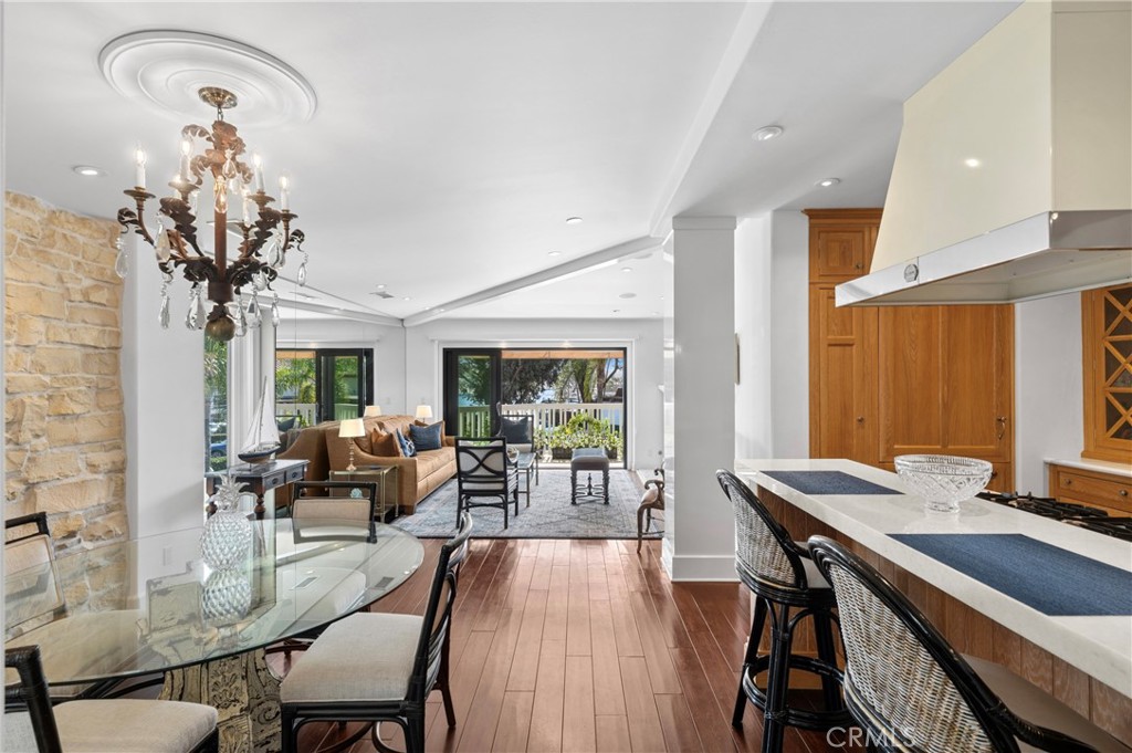 1030 Bayside Cove 702