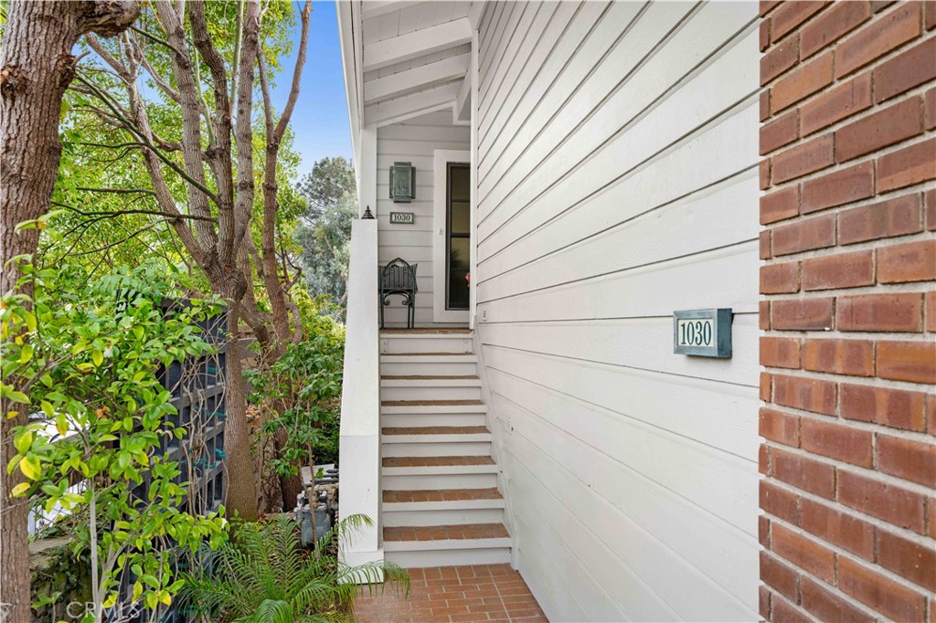 1030 Bayside Cove 702