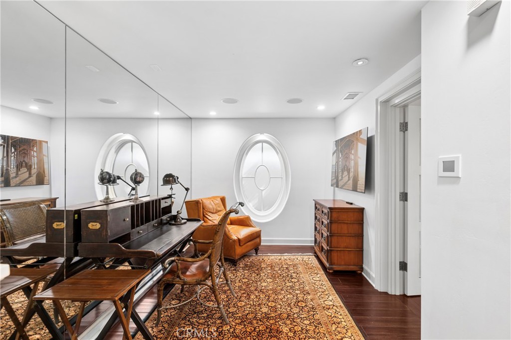 1030 Bayside Cove 702