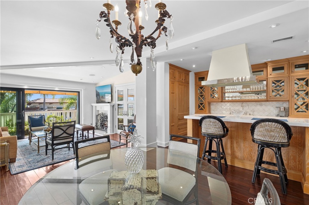 1030 Bayside Cove 702