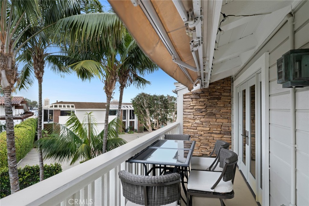 1030 Bayside Cove 702