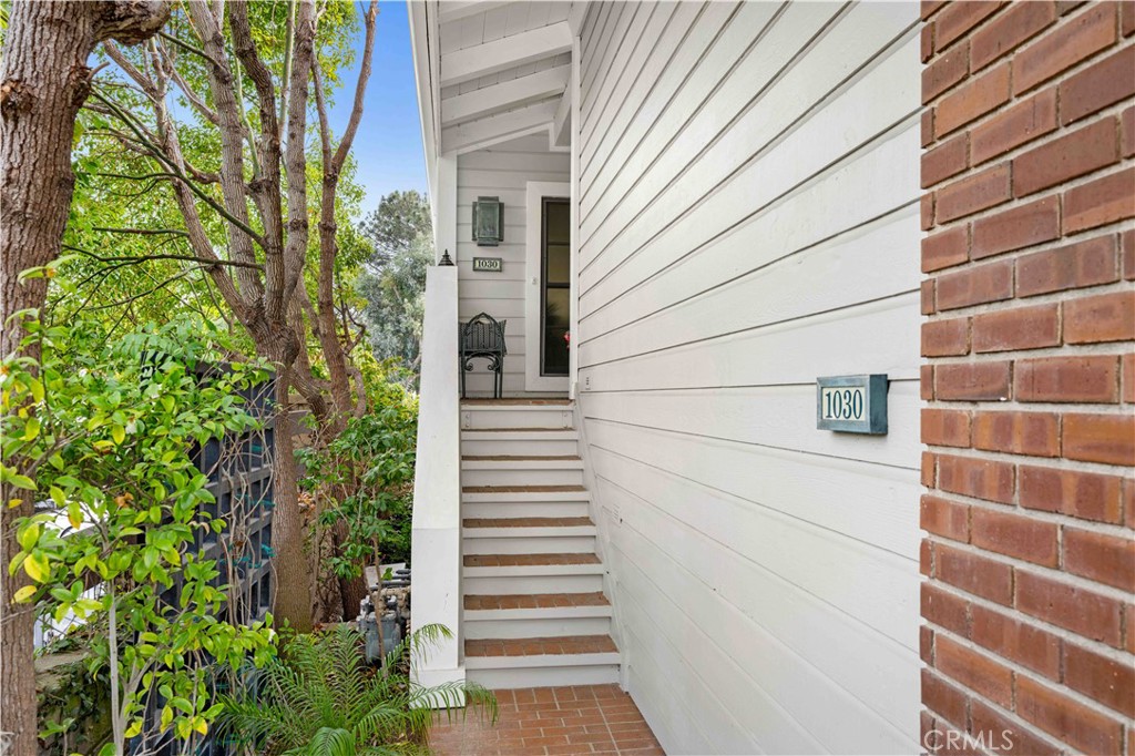 1030 Bayside Cove 702