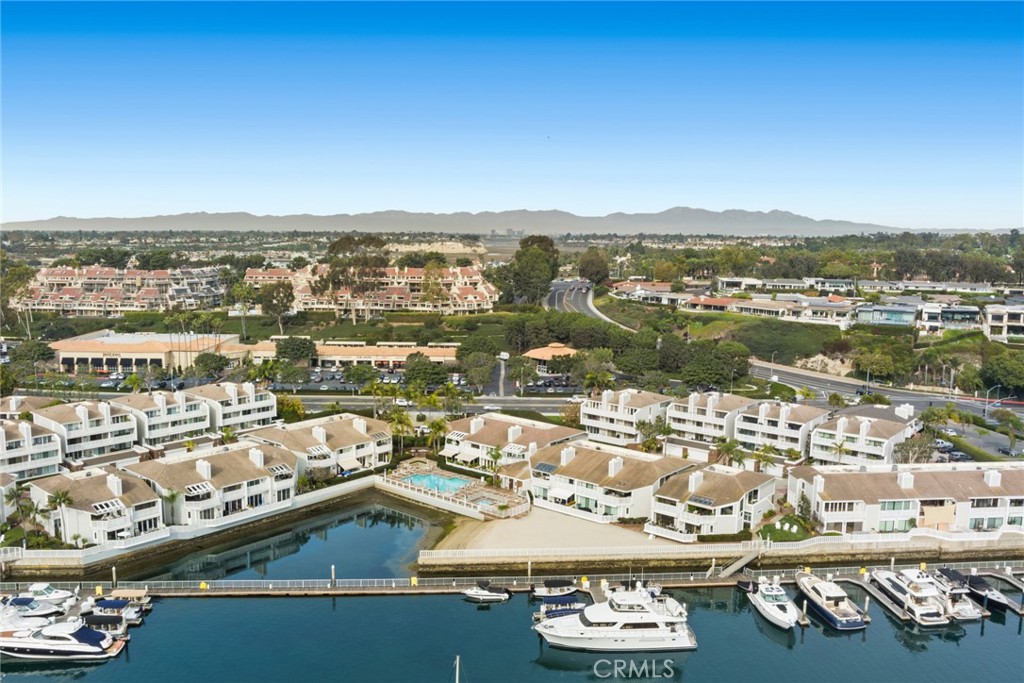 1030 Bayside Cove 702