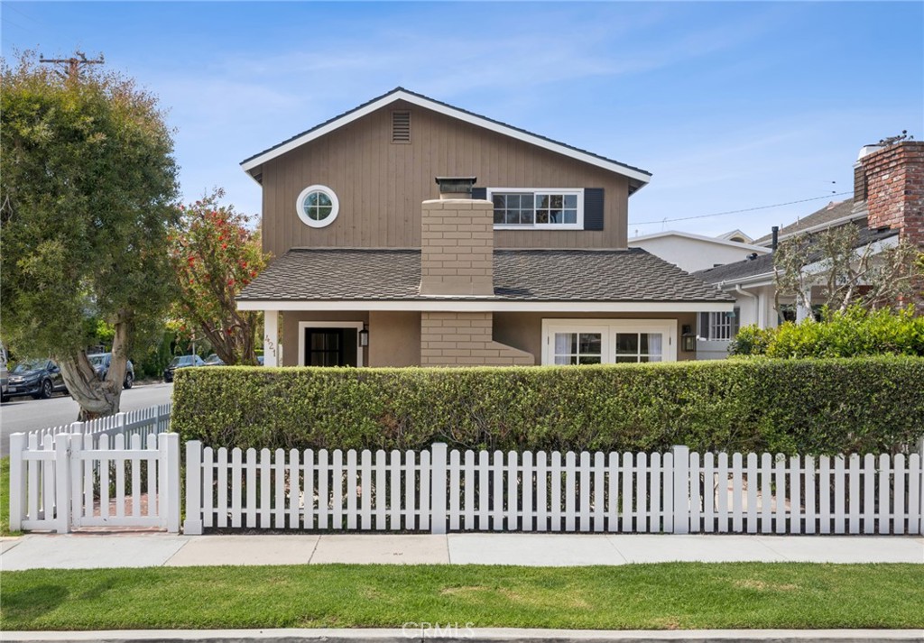 421 Fernleaf Avenue