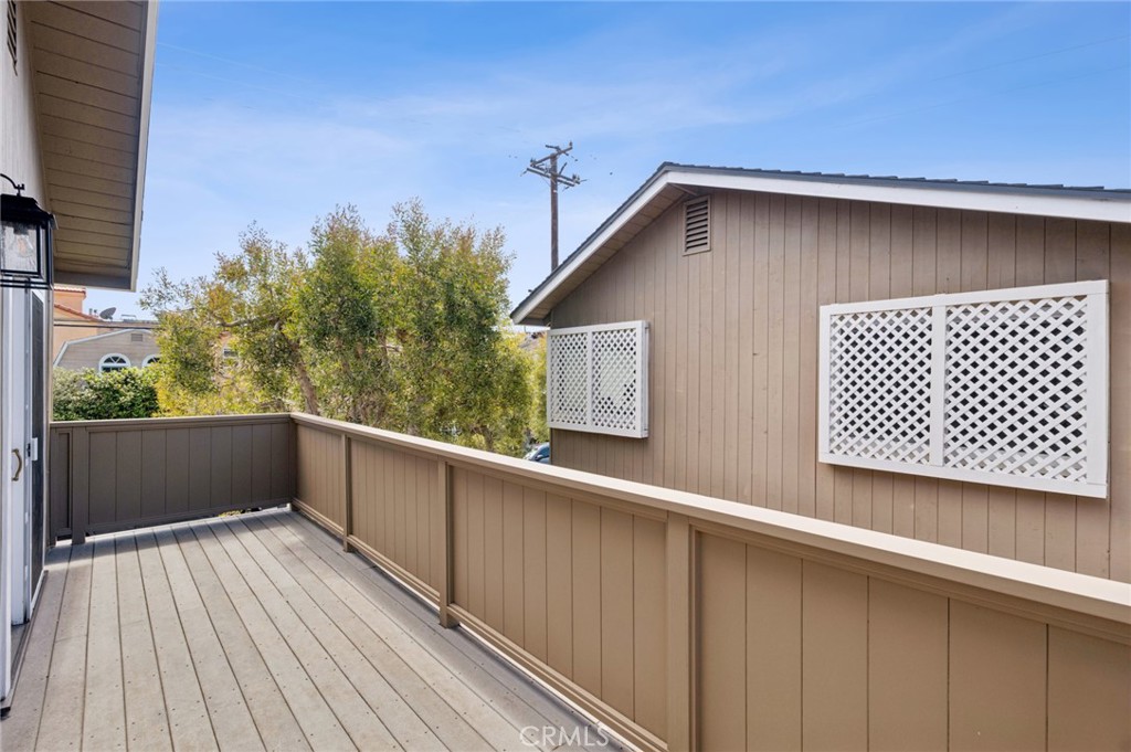 421 Fernleaf Avenue