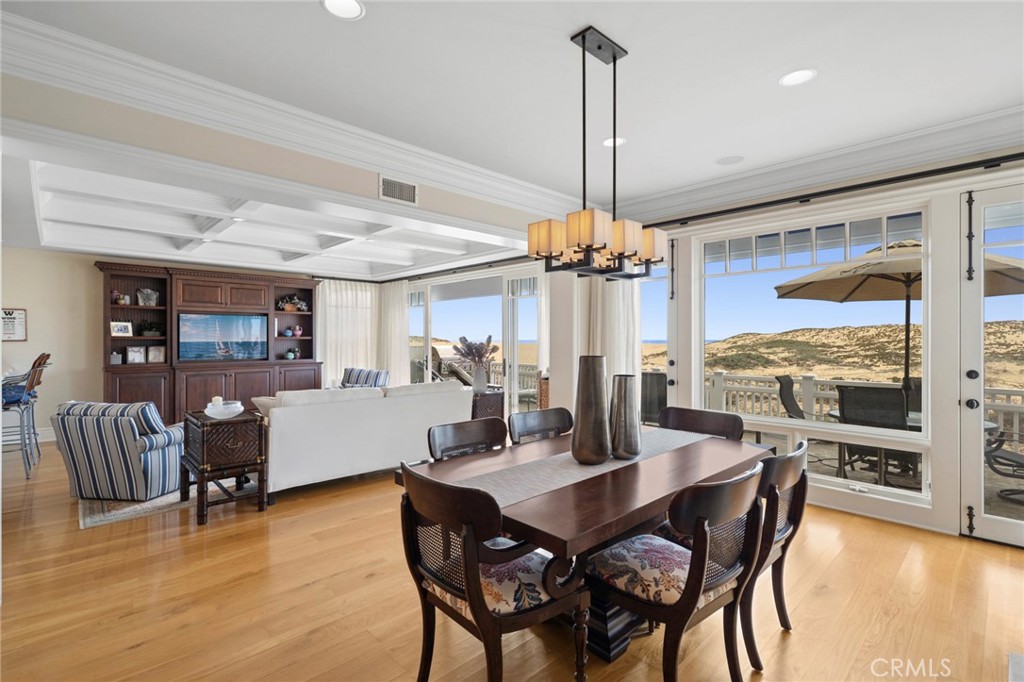 1550 E Oceanfront