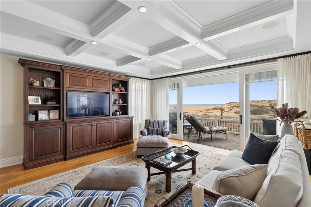 1550 E Oceanfront
