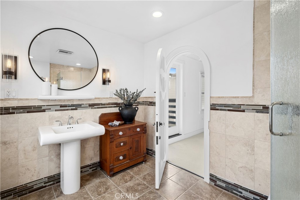 418 Belvue Lane