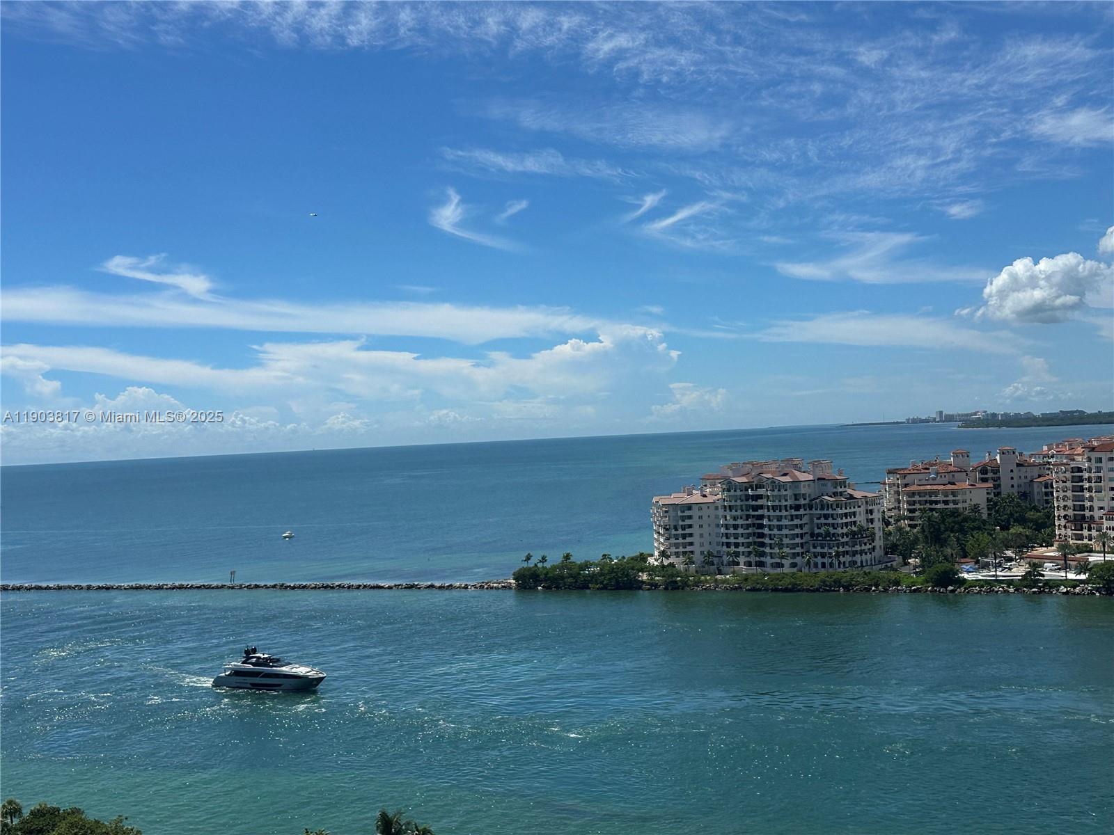 400 S Pointe Dr # 2003