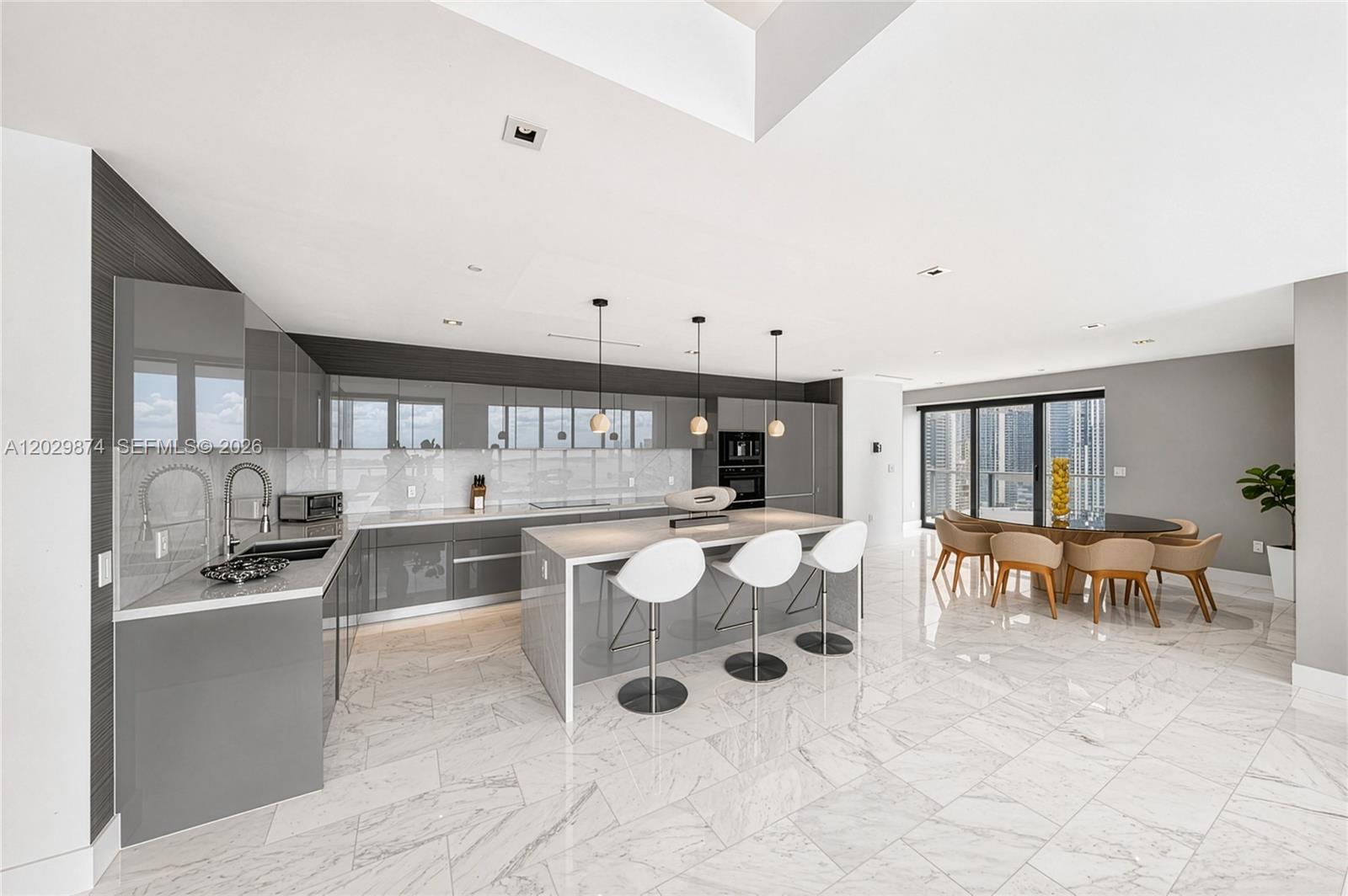 1451 Brickell Ave # 2901