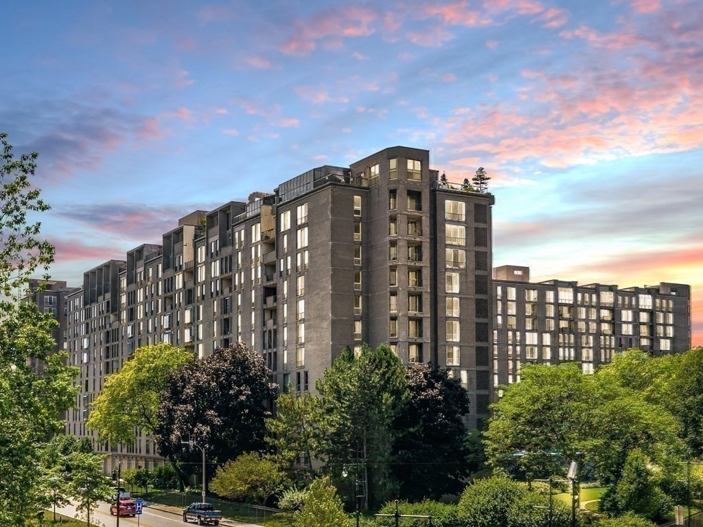 77 Pond Avenue # 1208