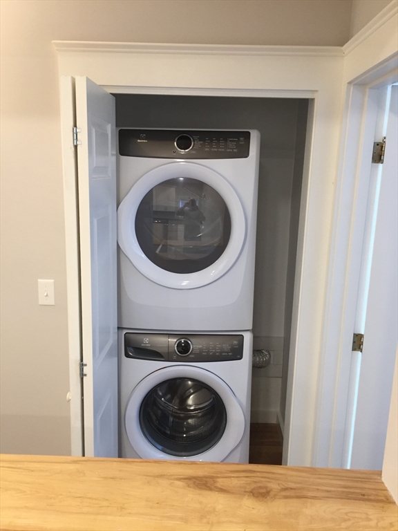 1433 Cambridge St Unit: 2