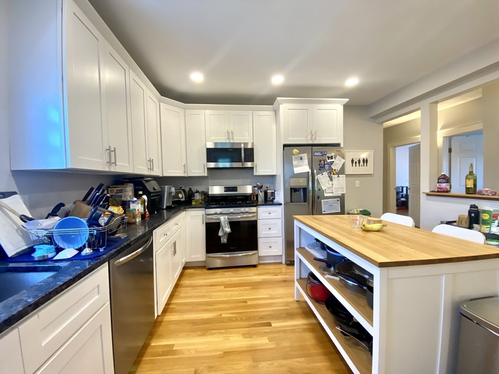 1433 Cambridge St Unit: 2