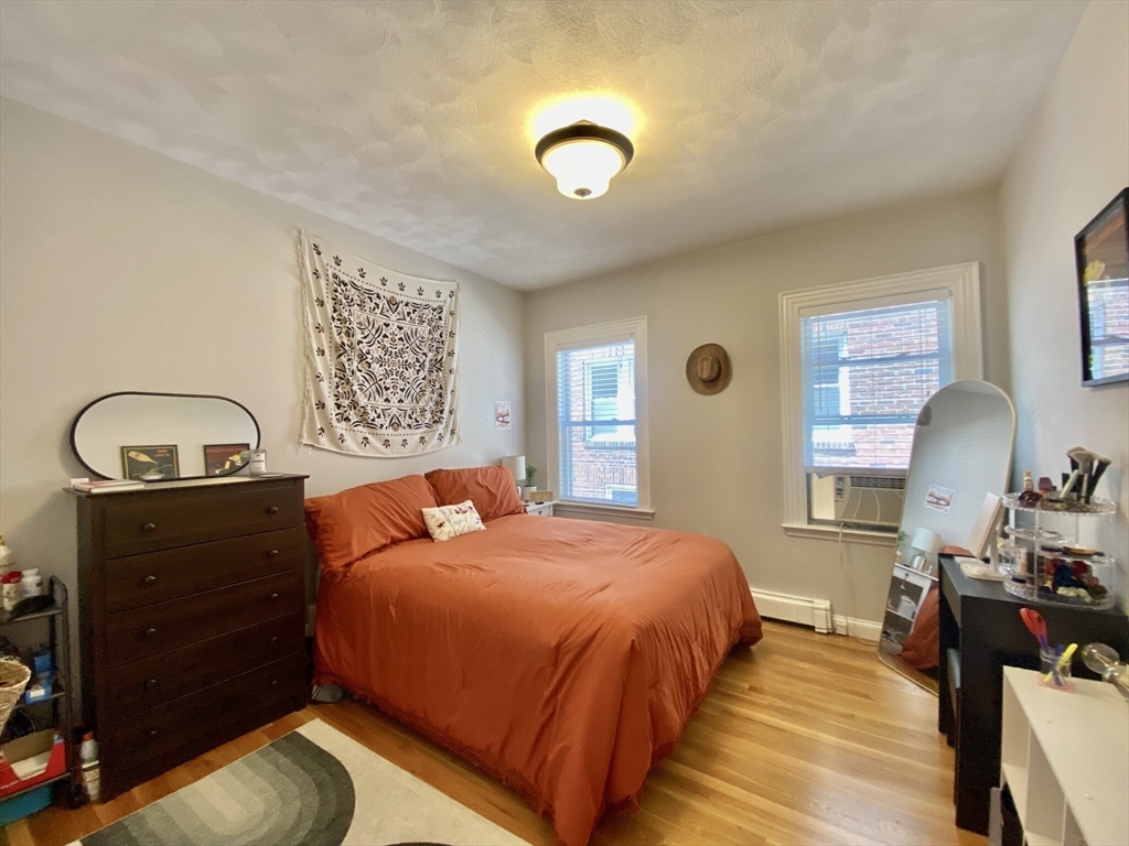 1433 Cambridge St Unit: 2