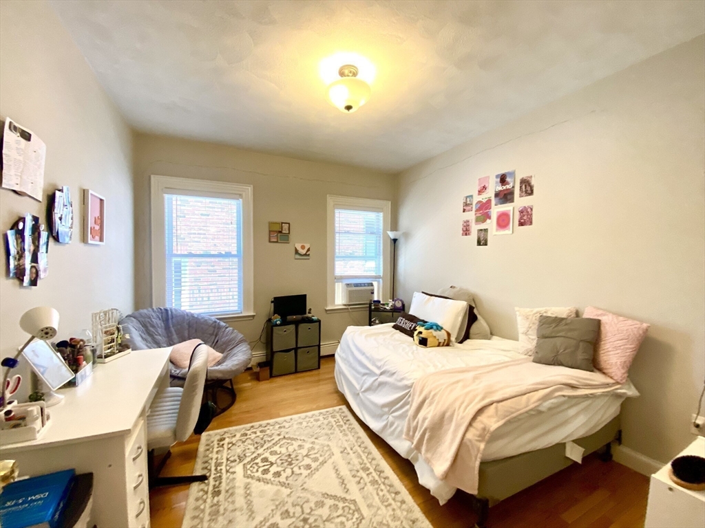 1433 Cambridge St Unit: 2