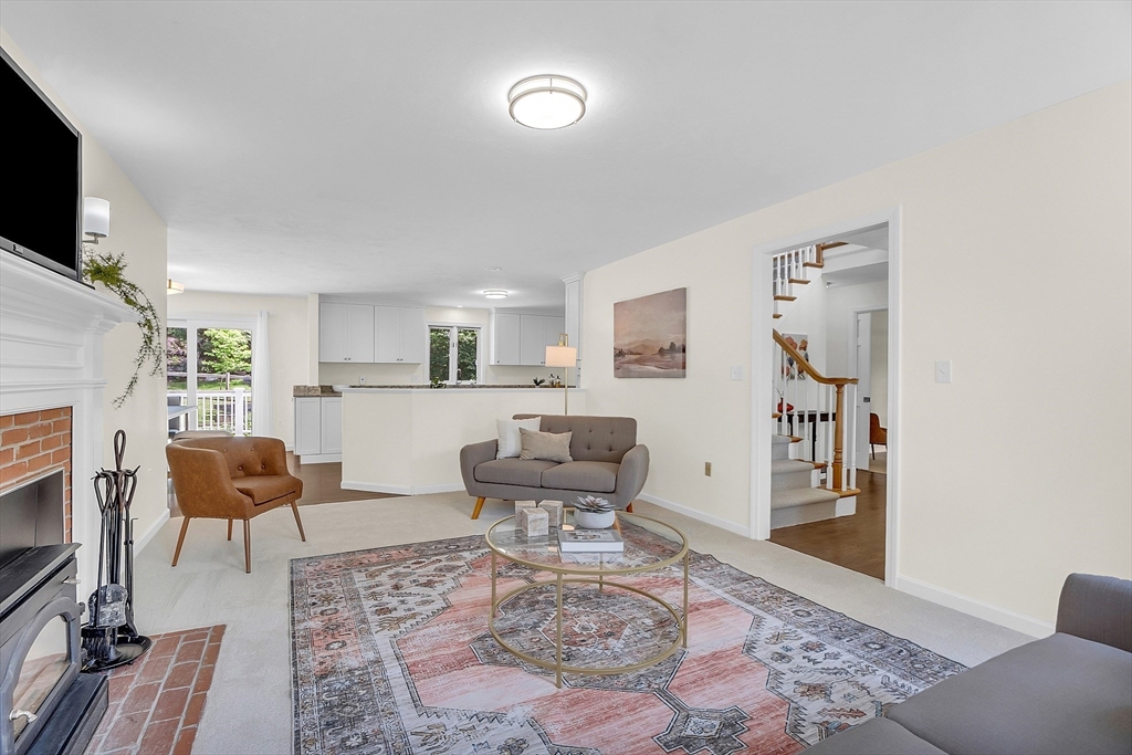 6 Stone Meadow Farm Dr