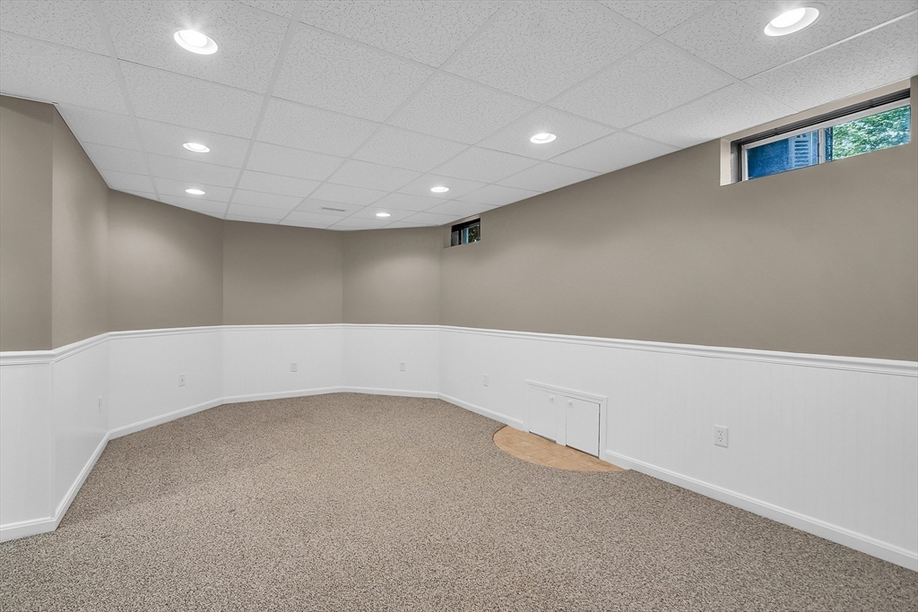 6 Stone Meadow Farm Dr