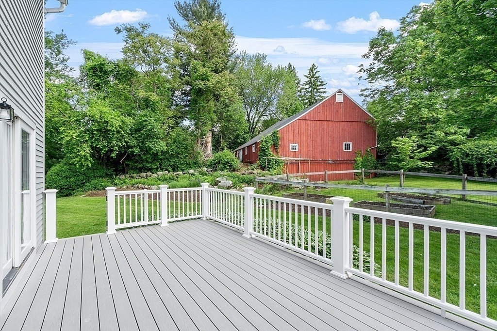 6 Stone Meadow Farm Dr