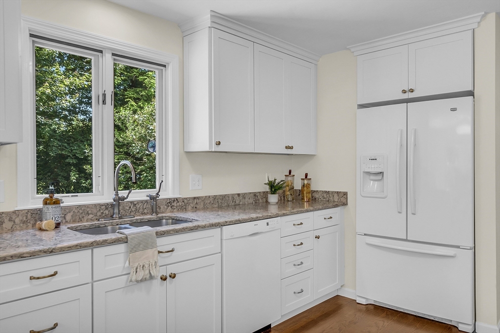 6 Stone Meadow Farm Dr