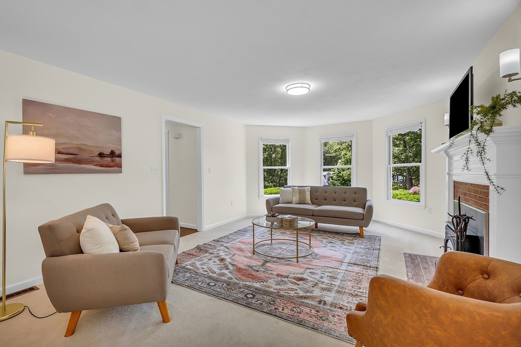 6 Stone Meadow Farm Dr