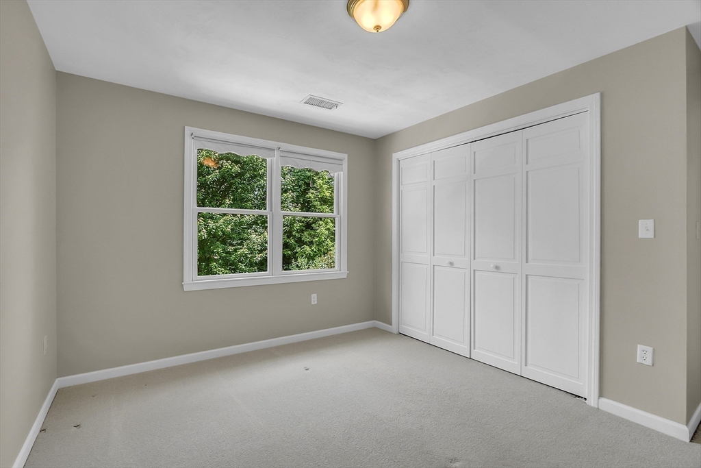 6 Stone Meadow Farm Dr