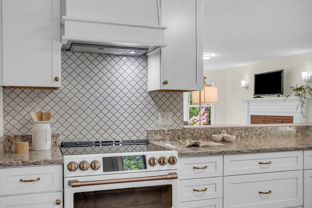 6 Stone Meadow Farm Dr