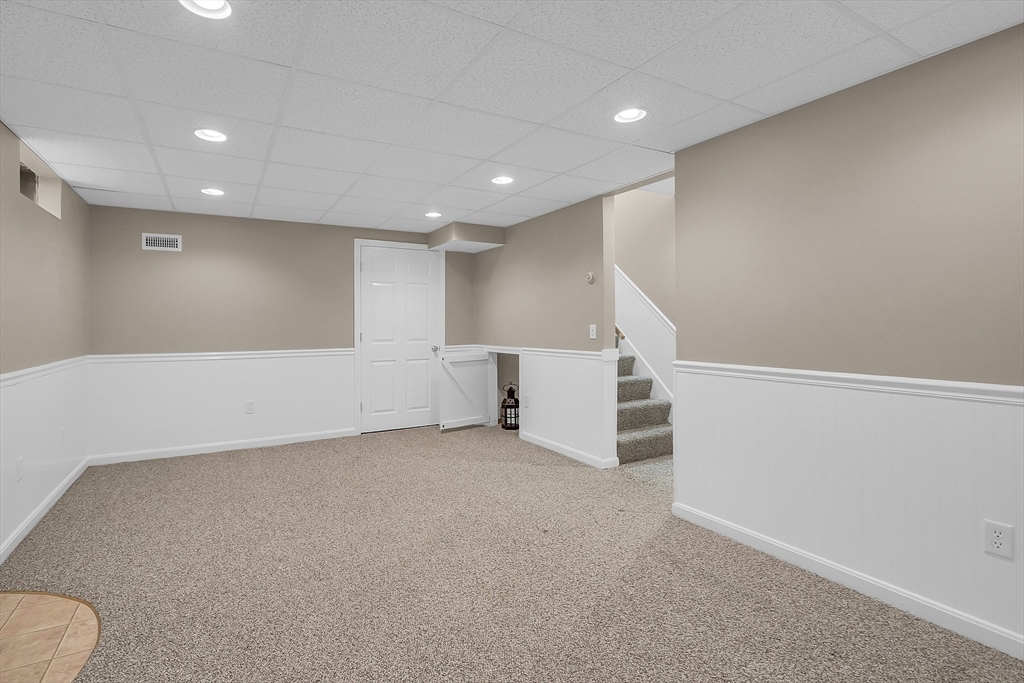 6 Stone Meadow Farm Dr