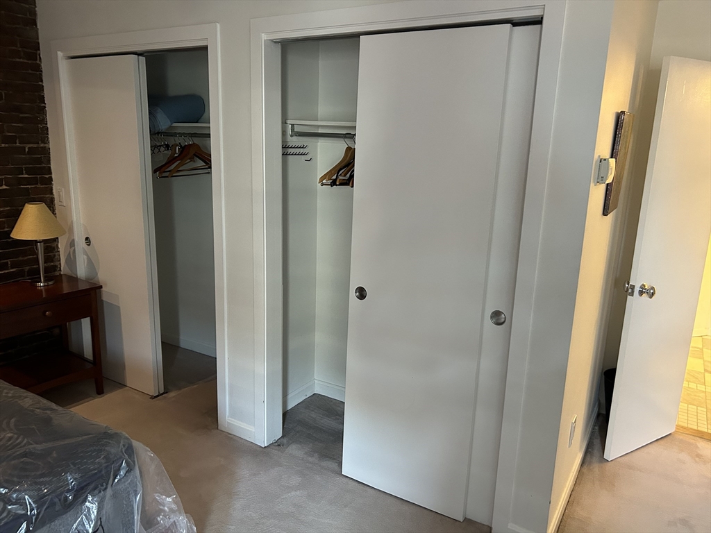 27 Bowdoin Unit: 4 CD