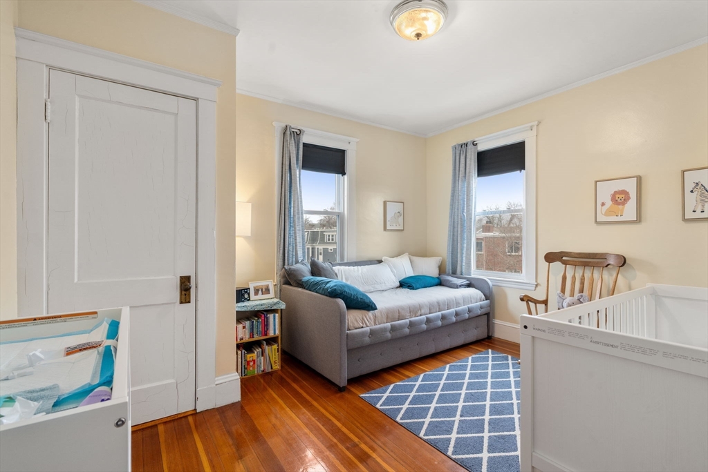 438 Washington # 3