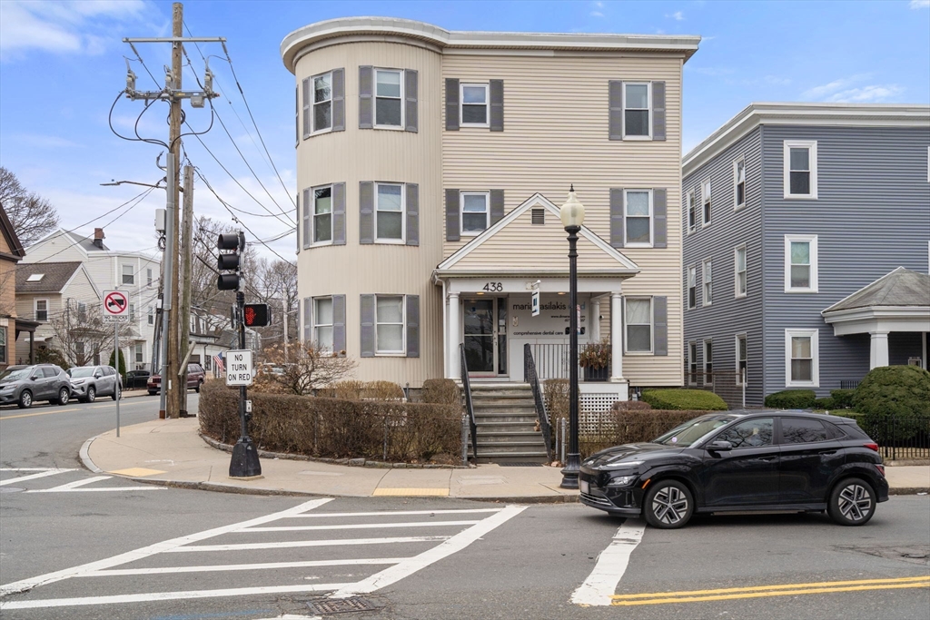 438 Washington # 3