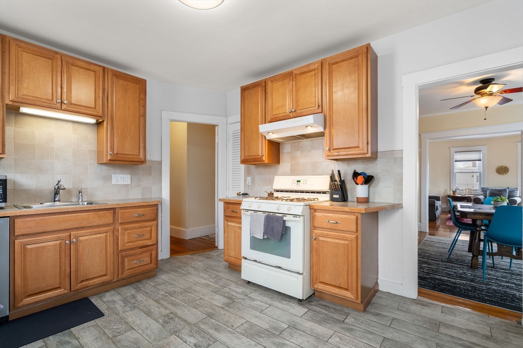 438 Washington # 3