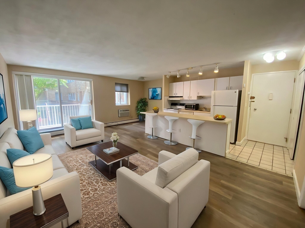 123 Sewall Ave # 1A