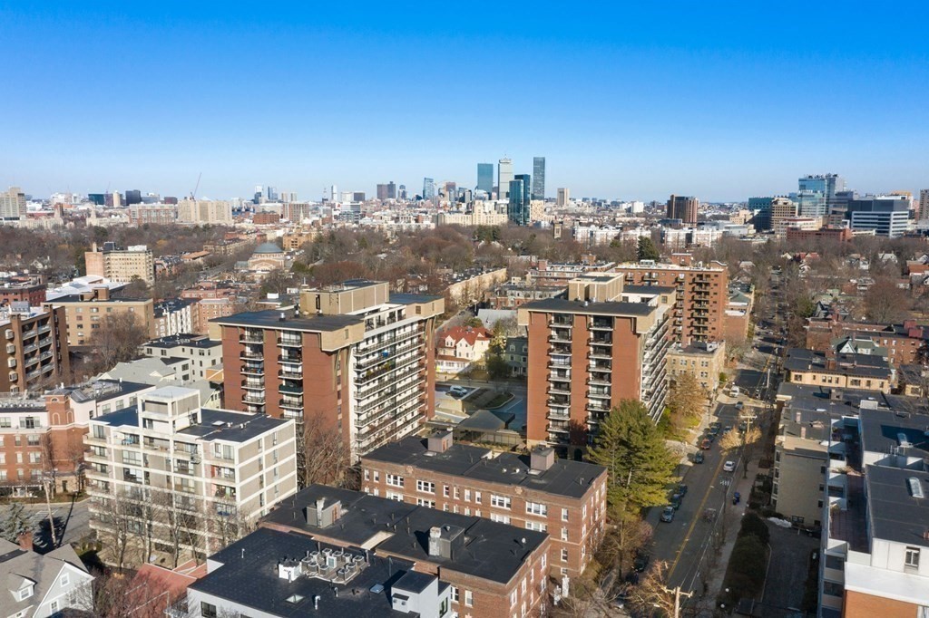 60 Longwood Ave # 802