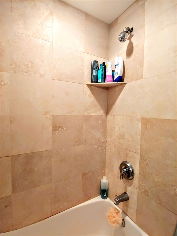 533 Cambridge St # 302