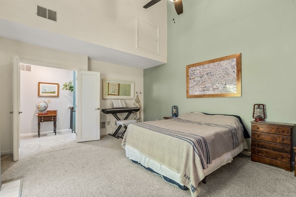 11 Voyagers Lane # 11