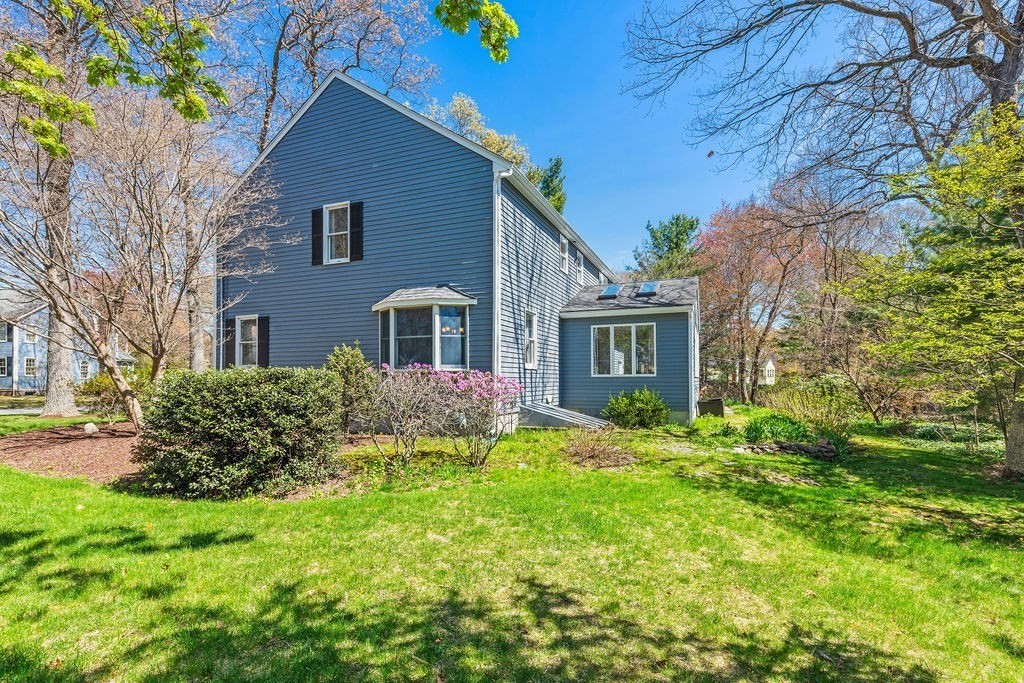 192 Fairway Dr