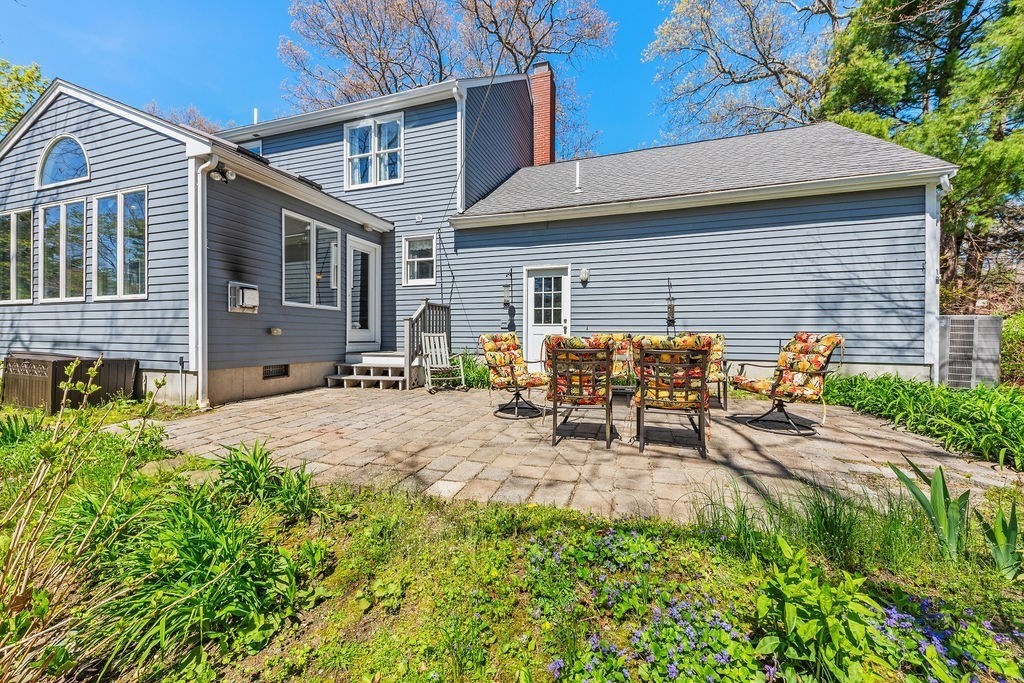 192 Fairway Dr