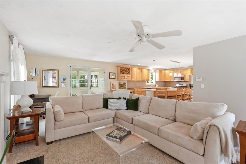 4 Kimba Ln