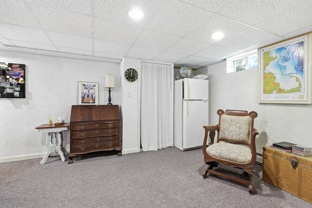 4 Kimba Ln
