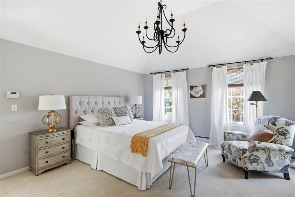 4 Kimba Ln