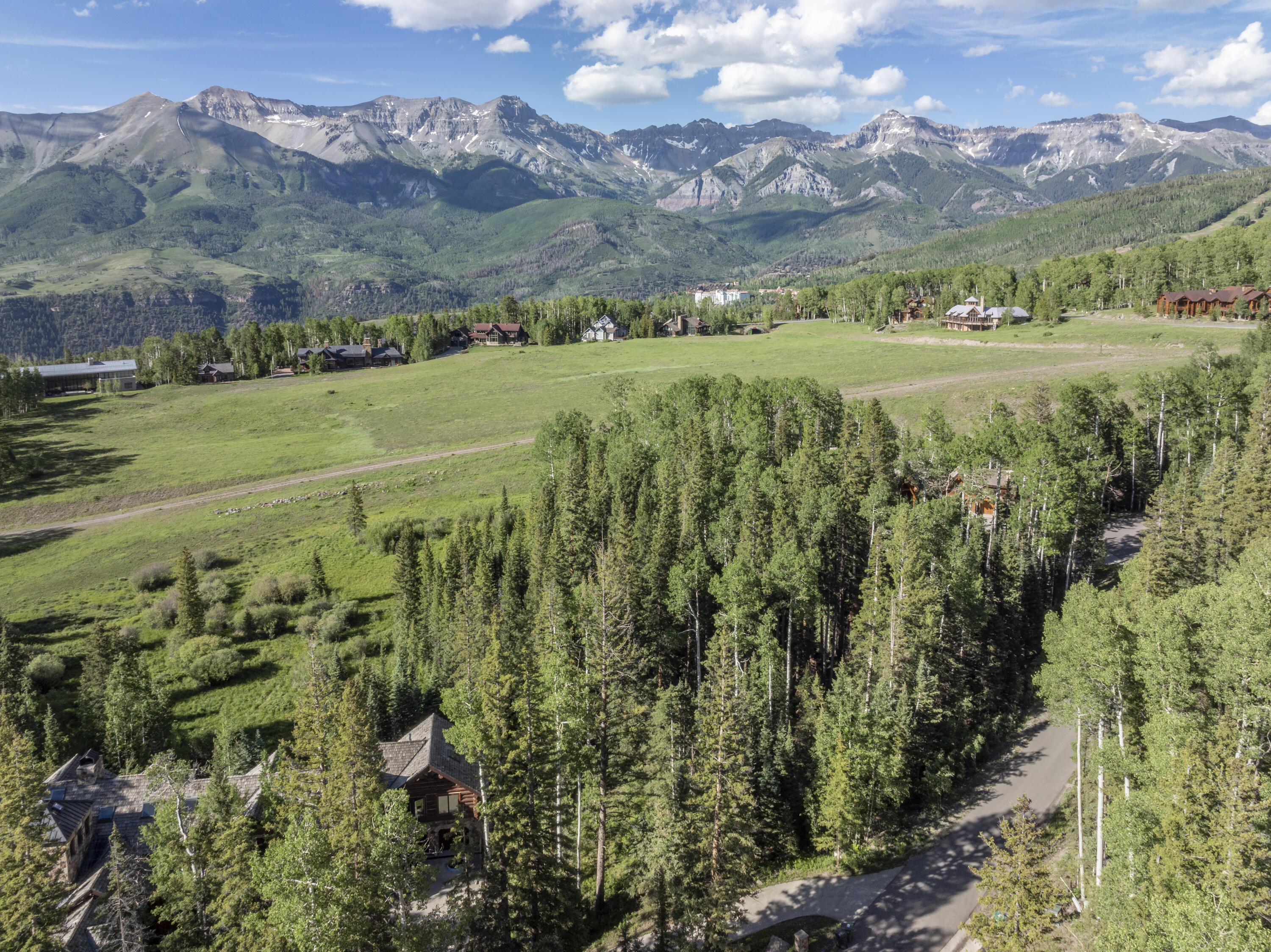 118 Snowfield Drive