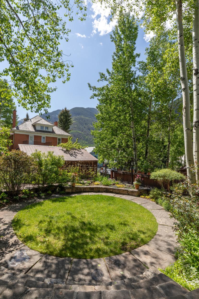 210 N Aspen Street