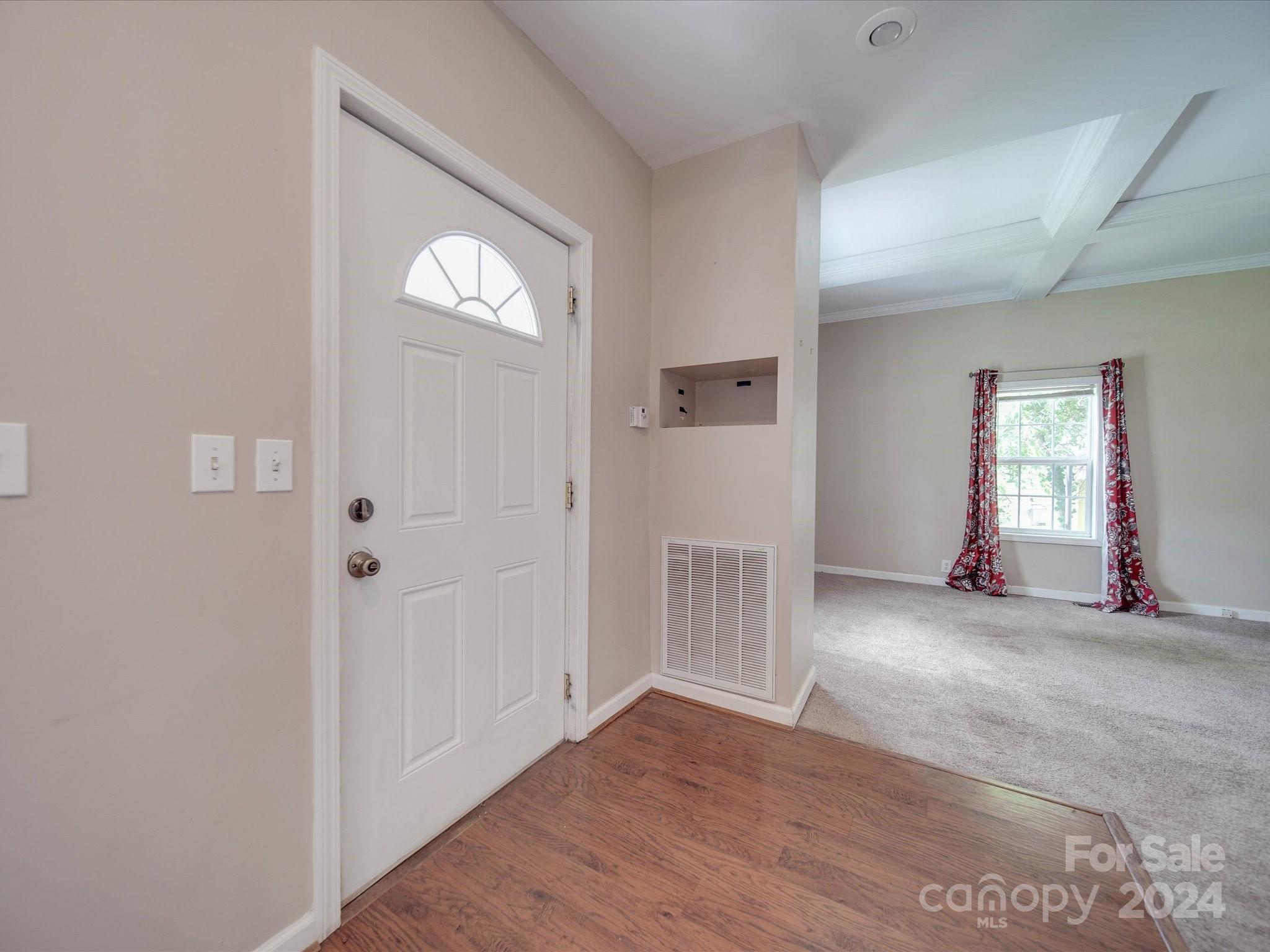 590 Main Street SW