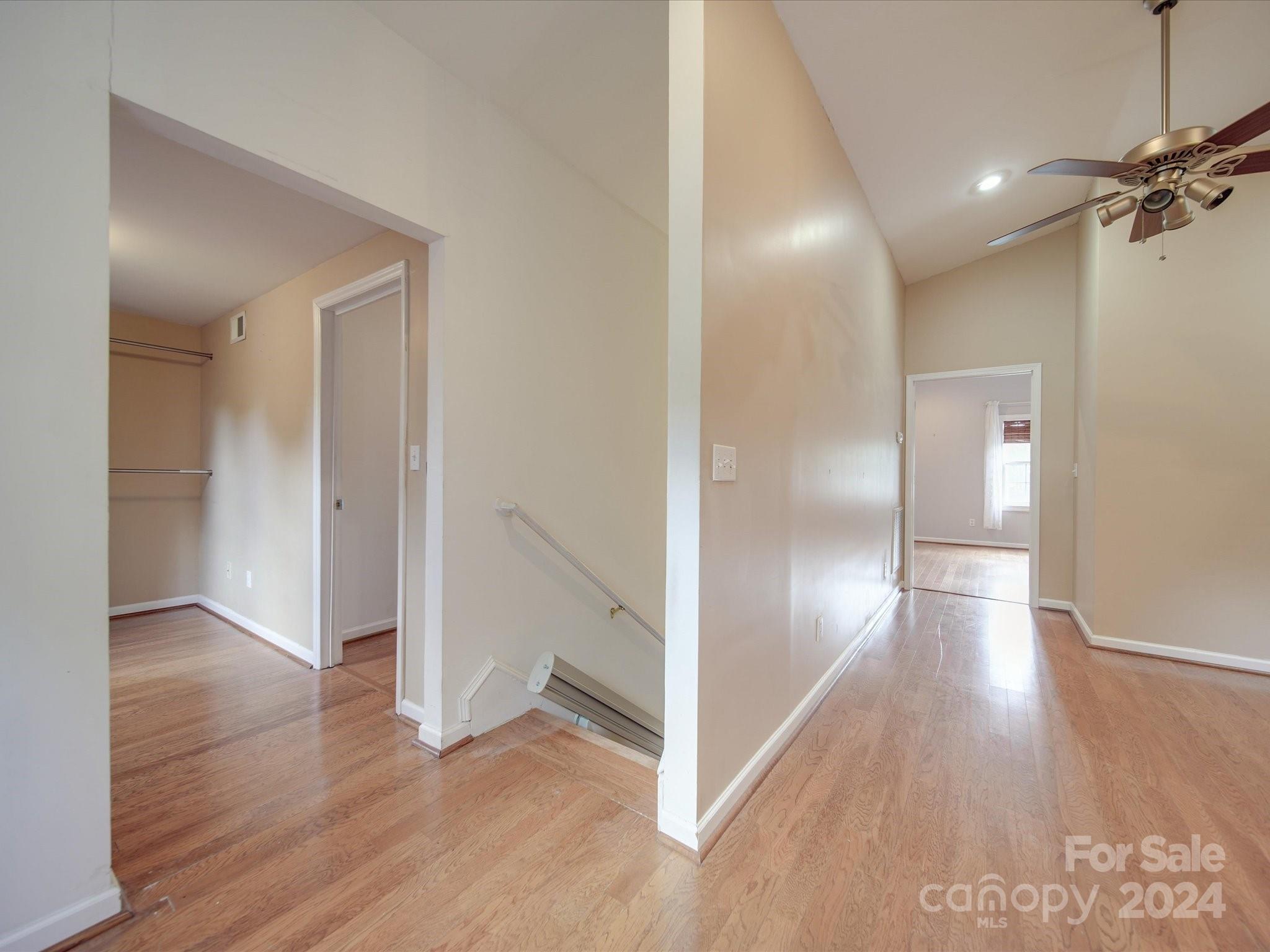 590 Main Street SW