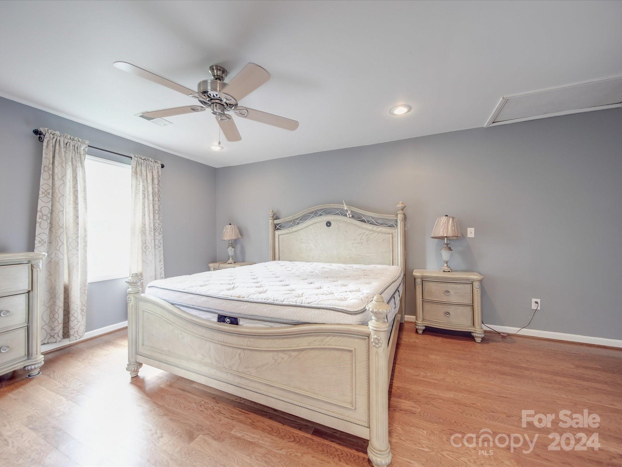 590 Main Street SW