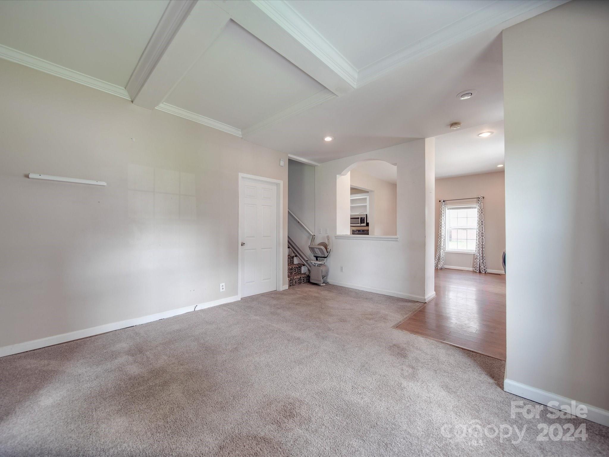 590 Main Street SW